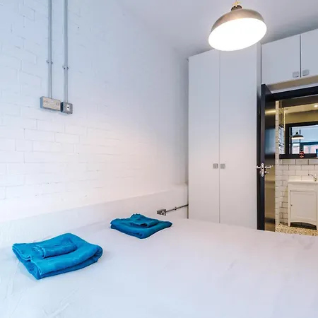 Apartament 53 The Calls